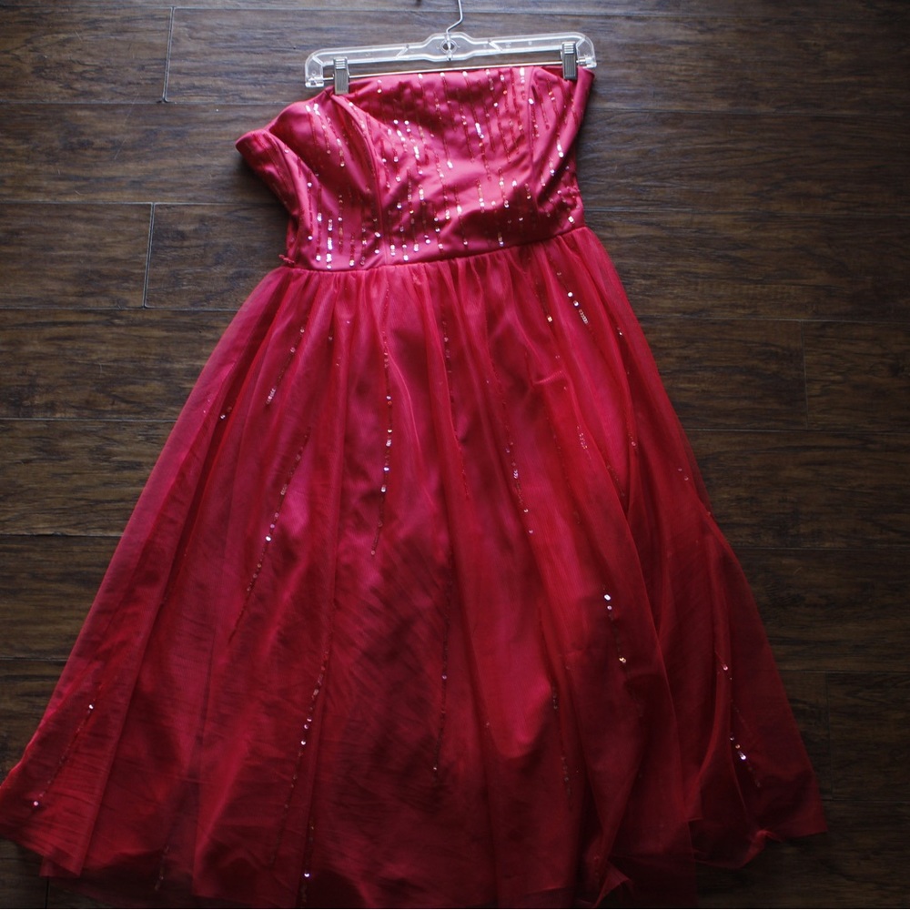 city triangles pink dress